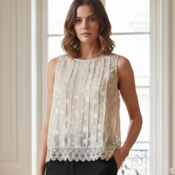 Verty Golden Cream Sleeveless Lace Trim Top Size Small - Picture 1 of 10